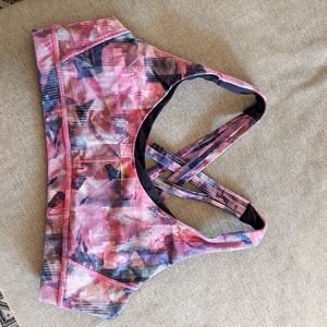Lululemon stash bra